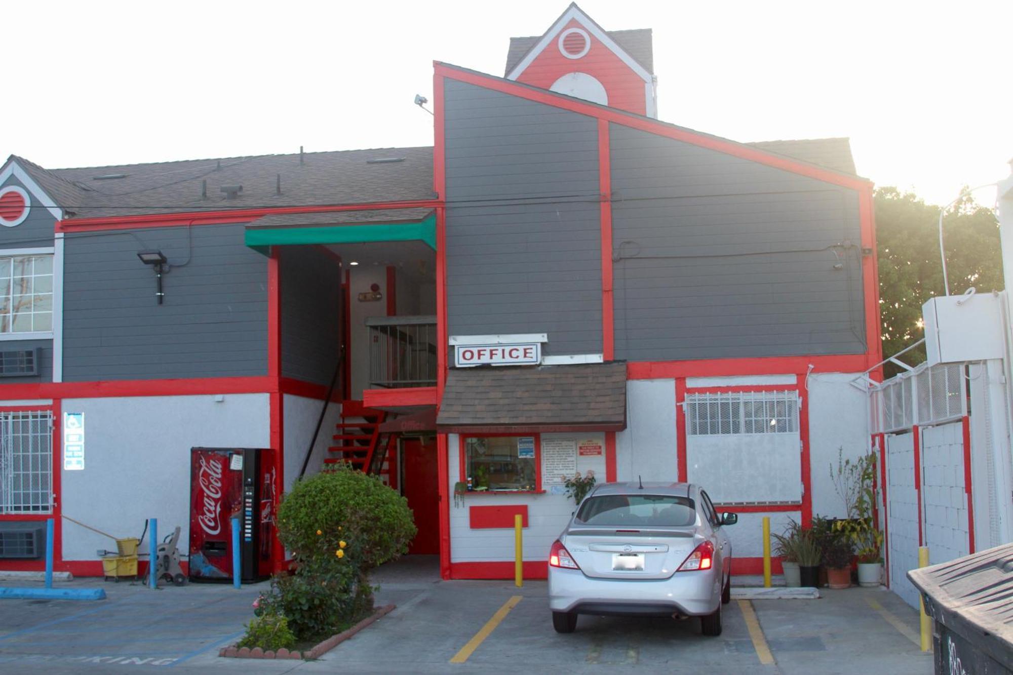 Broadway Inn Motel Los Angeles Exterior photo